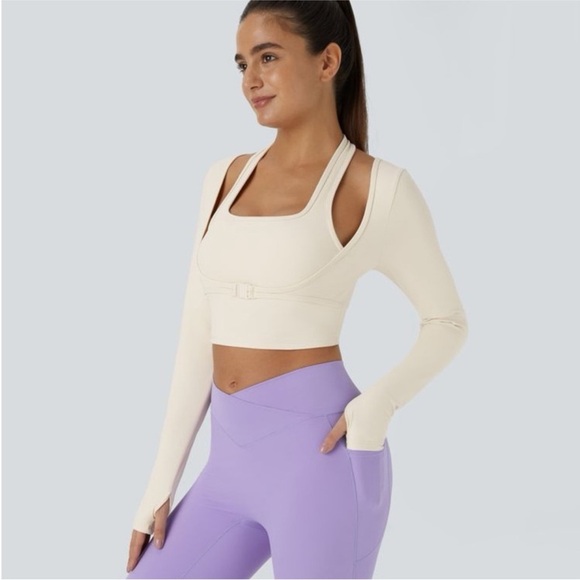 Halara NWT Cropped Long Sleeve Buckle
Top - Picture 7 of 8